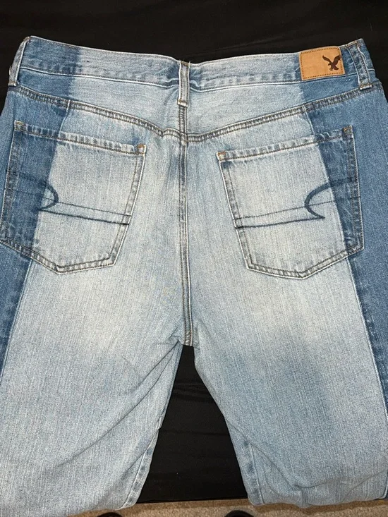 American Eagle Outfitters Two-Tone Blue Raw Hem Straight Leg Jeans - Picture 4 of 5